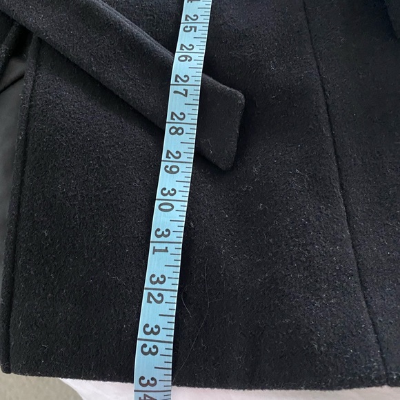 Wool coat - Picture 10 of 16